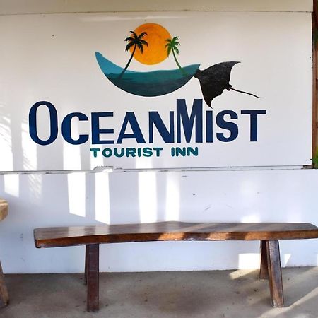 Ocean Mist Tourist Inn 圣维森特 外观 照片